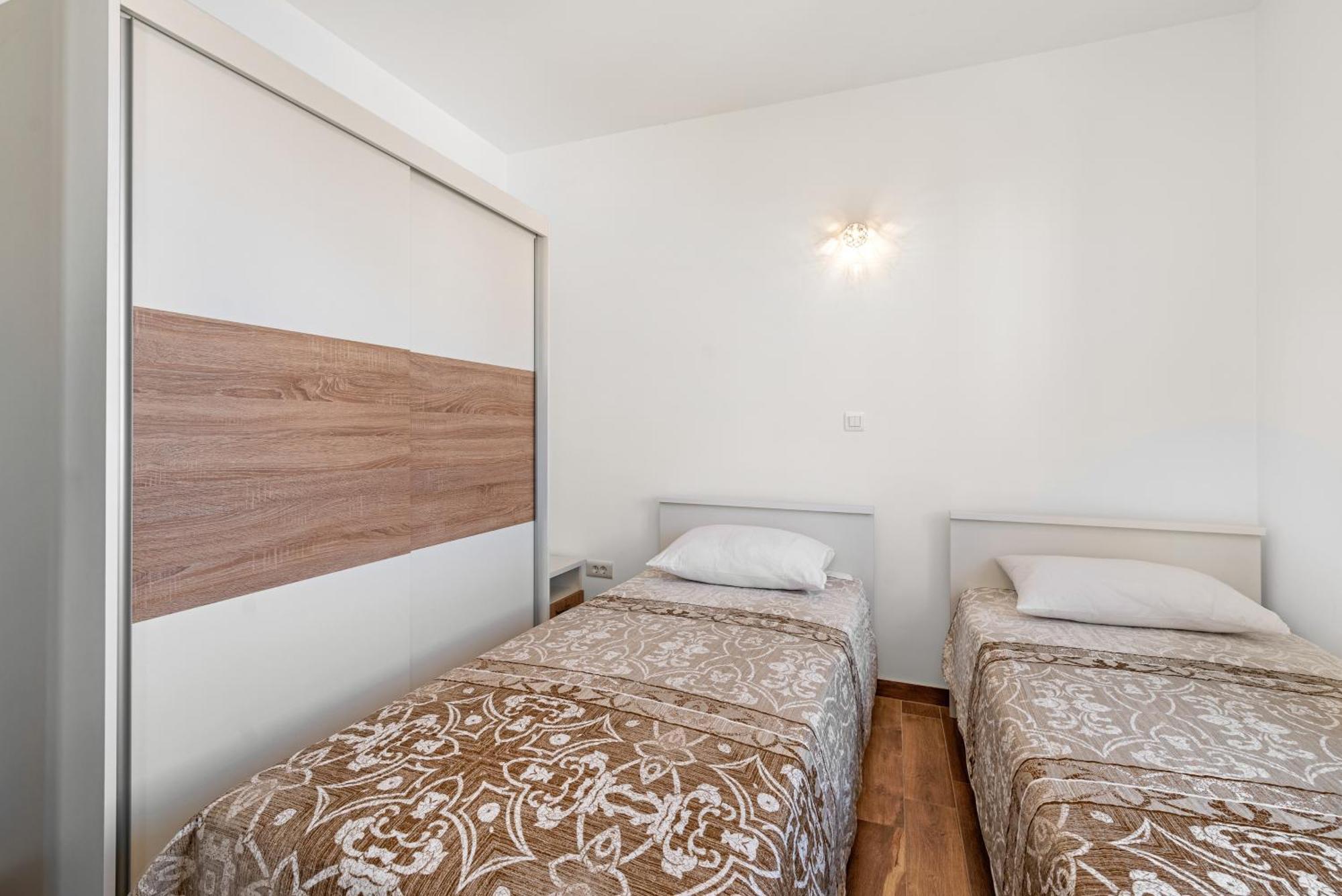Apartments Boomerang Rogoznica  Pokoj fotografie